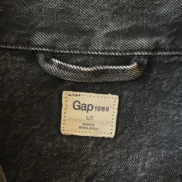 GAP Black Jean Jacket - Picture 2 of 3